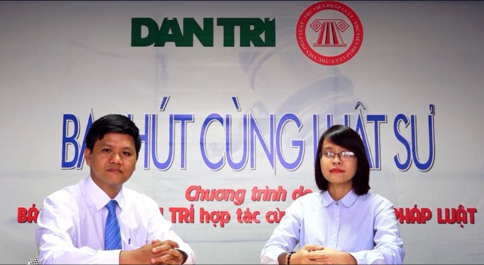 Không dừng xe theo lệnh của CSGT là chống người thi hành công vụ? - 1 Theo luật sư, khi CSGT thấy phương tiện có dấu hiệu vi phạm luật giao thông đường bộ thì có quyền yêu cầu tài xế dừng phương tiện. Đây là hành vi nhằm thực hiện nhiệm vụ quyền hạn của CSGT.