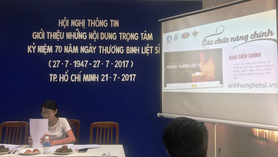 Thành đoàn TPHCM thông tin về việc chính thức đưa vào hoạt động công trình số hóa (tại website www.anhhunglietsi.vn ) các bia mộ Liệt sĩ tại NTLS TPHCM