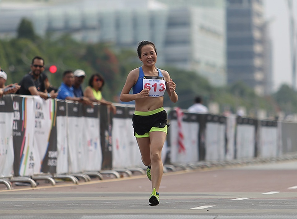 Điền kinh xuất quân, giành HCB marathon SEA Games - 1
Vận động viên Hoàng Thị Thanh