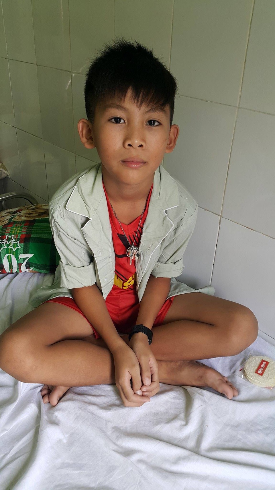Xót xa cảnh người mẹ có 4 con trai mắc bệnh hiểm nghèo lần lượt qua đời - 2 Em Nguyễn Văn Thiện – 11 tuổi nhập viện khi được các bác sĩ phát hiện mắc hội chứng Brugada
