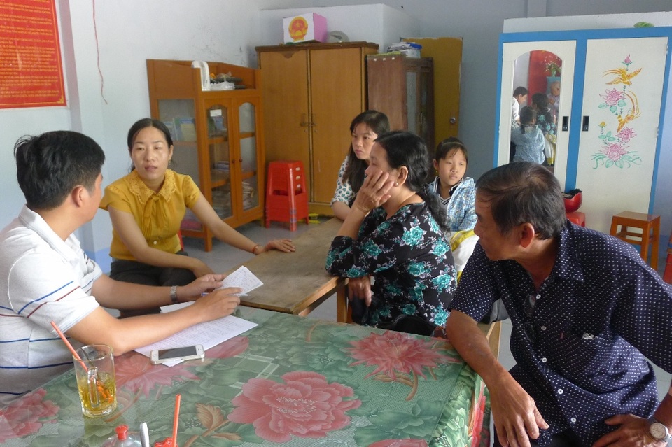 Phó Bí thư Đảng ủy xã bị khai trừ đảng vì vợ vỡ hụi hơn 8 tỷ đồng - 1
Nhiều cán bộ UBND xã Mỹ An và người dân tham gia dây hụi của bà Nhung cho rằng hành vi của bà này là chiếm đoạt tài sản.