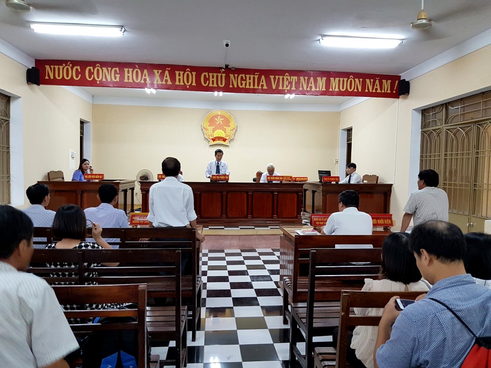 Phiên tòa xét xử Công ty Hoàng Nam Giang kiện Chi cục Hải quan cửa khẩu cảng Kỳ Hà ngày 14/9