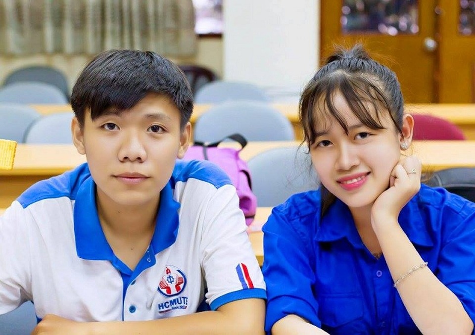 Gặp gỡ nữ sinh học giỏi, nhiều tài lẻ của lớp "1 nữ 50 nam" - 3 Gặp gỡ nữ sinh học giỏi, nhiều tài lẻ của lớp "1 nữ 50 nam" - 3