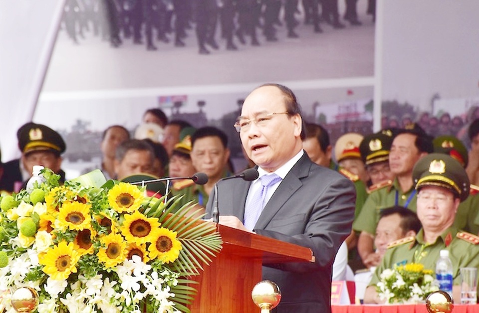 Thủ tướng: Đảm bảo tuyệt đối an toàn cho Tuần lễ Cấp cao APEC - 1
Thủ tướng Nguyễn Xuân Phúc: Lực lượng công an, quân đội triển khai phương án đảm bảo tuyệt đối an toàn, an ninh trật tự cho Tuần lễ Cấp cao APEC sắp diễn ra tại Đà Nẵng.