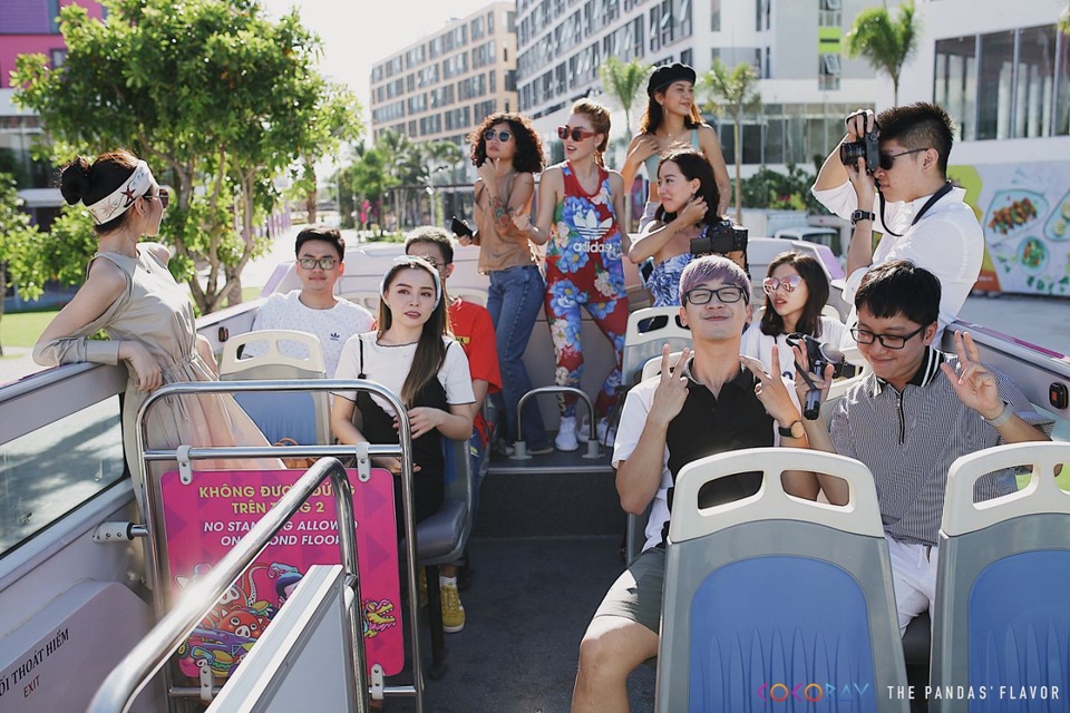 Độc đáo tour tham quan Sơn Trà Đà Nẵng với Coco Bus Tour tuyến N2 - 2
Coco Bus Tour – tuyến xe buýt du lịch mui trần sẽ đem đến cho du khách những trải nghiệm độc đáo chưa từng có khi du lịch tại Đà Nẵng