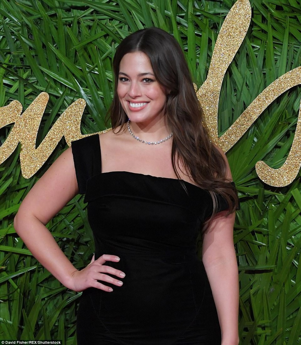 
Siêu mẫu ngoại cỡ Ashley Graham
