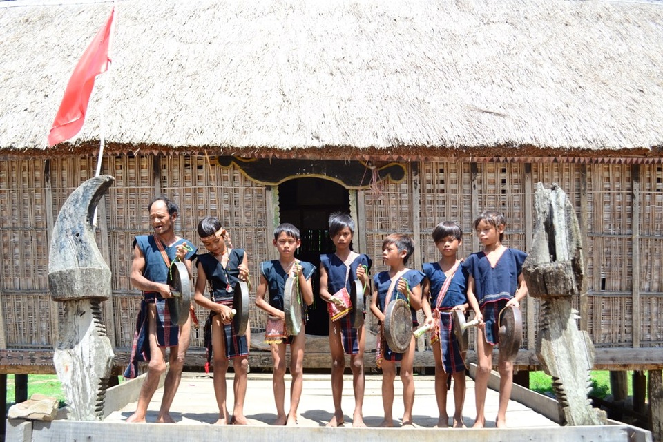 Giữ hồn cồng chiêng Tây Nguyên của các “Chiêng nhí” - 1 Giữ hồn cồng chiêng Tây Nguyên của các “Chiêng nhí” - 1