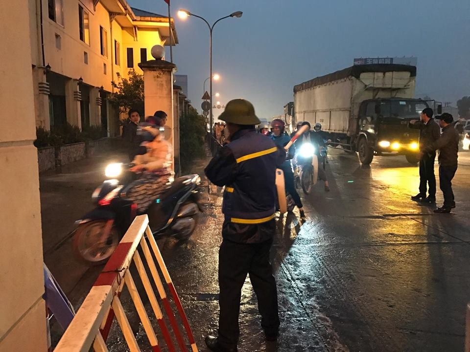 Trạm BOT quốc lộ 5 “hóa giải” chiêu tiền lẻ của tài xế - 12