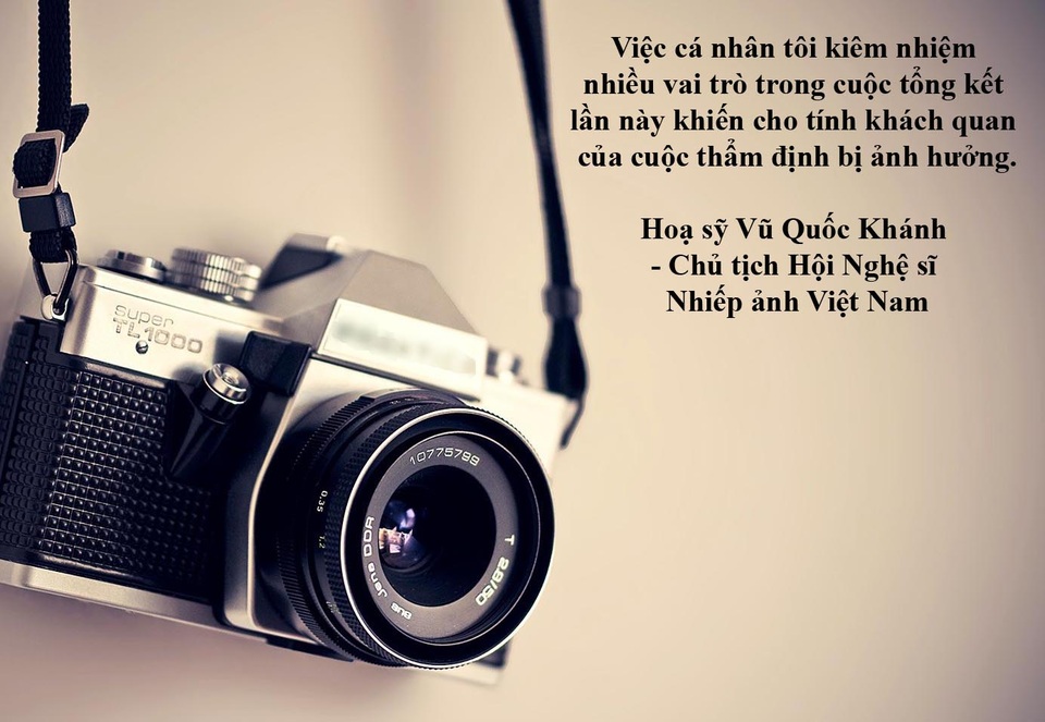 Cấm hát “Màu hoa đỏ” và một tuần “nổi sóng” - 8 Xem thêm: Chủ tịch Hội Nghệ sĩ Nhiếp ảnh xin rút giải thưởng sau khi bị “tố”