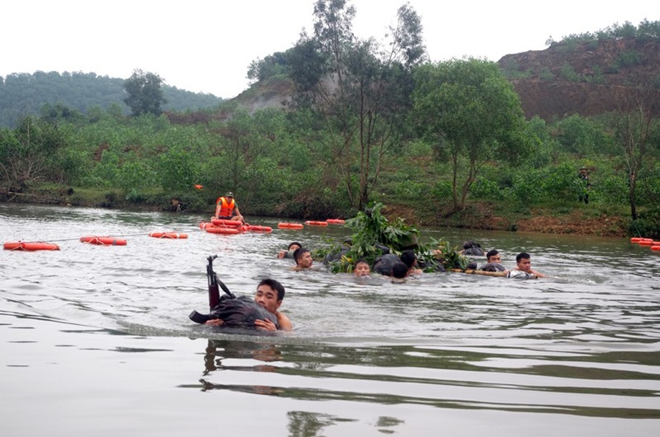 Tất cả đều được hành quân một cách thần tốc để tránh địch theo dõi phát hiện, cũng như tránh tổn thất, hư hỏng về vũ khí.