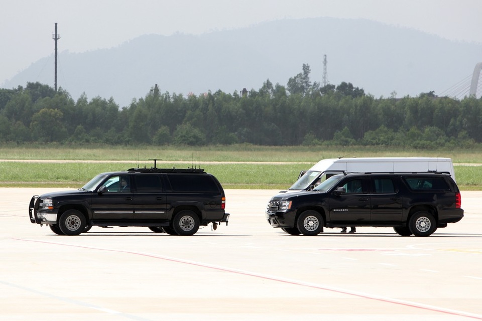 Tổng thống Mỹ Donald Trump tới Đà Nẵng trong chuyến đi lịch sử - 10
Có hàng chục xe chuyên dụng trong đoàn tháp tùng Tổng thống Mỹ