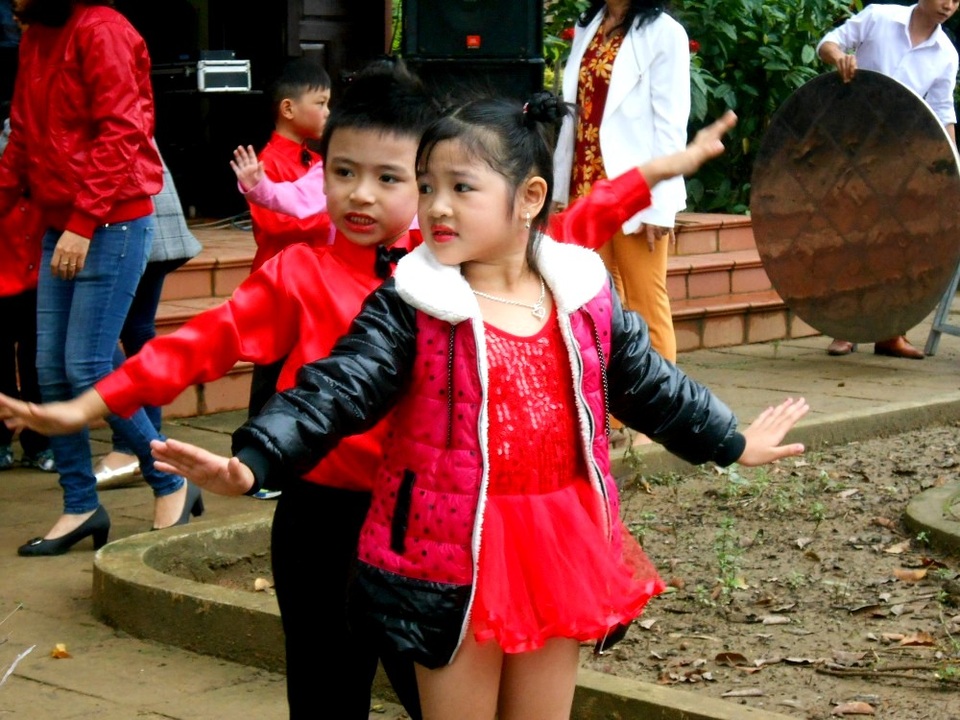 Hội An: Rộn ràng lễ giỗ Tổ nghề mộc Kim Bồng - 11 Hội An: Rộn ràng lễ giỗ Tổ nghề mộc Kim Bồng - 11
