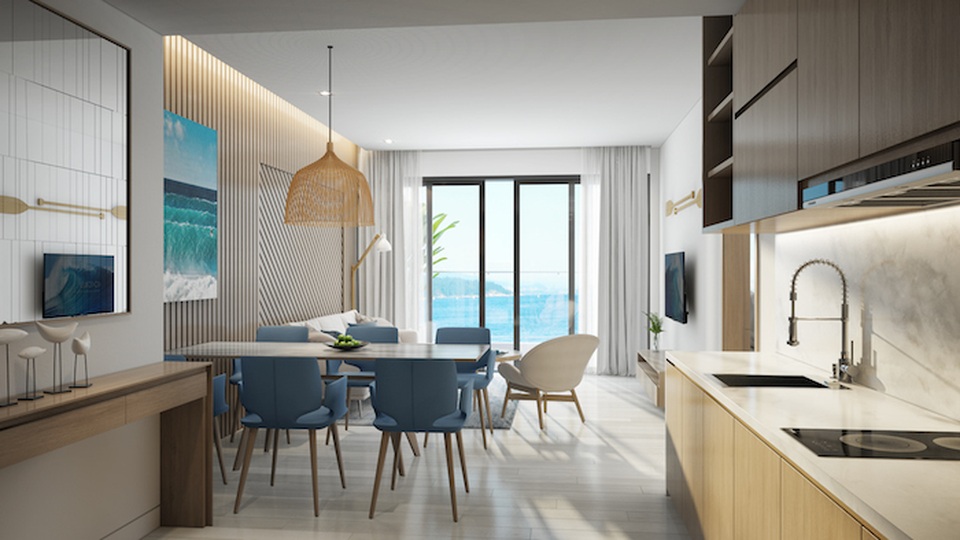 Condotel kiến trúc sóng biển độc đáo hút nhà đầu tư - 11 Căn condotel 3 phòng ngủ với diện tích lớn nhất lên đến 114 m2. Mỗi đường nét kiến trúc nơi đây là một công trình nghệ thuật mực thước và tinh tế. Không gian căn hộ càng thêm xinh xắn, tinh tế hơn với các các vật dụng được làm từ tre nứa, gợi lên cảm xúc miền nhiệt đới.