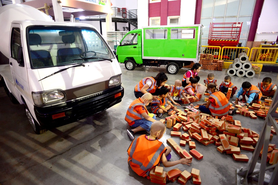Bệnh nhi ung thư thực hiện ước mơ làm bác sĩ, đầu bếp - 11 Có những em nhỏ mơ làm bác sĩ, kỹ sư, nhưng cũng có em chỉ mong ước làm 1 người giao hàng hay đầu bếp.