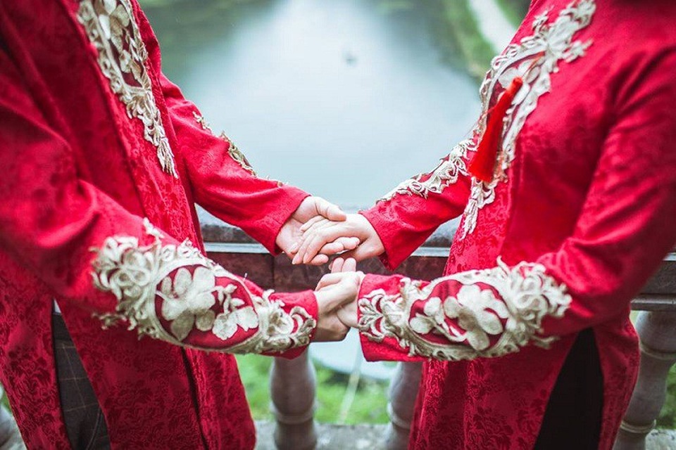 Cặp đôi nên duyên vợ chồng nhờ... bình luận "dạo" trên mạng - 11 Được biết, ngày 3/12 tới đây, cặp đôi sẽ chính thức về chung một nhà sau nhiều tháng làm quen và tìm hiểu.