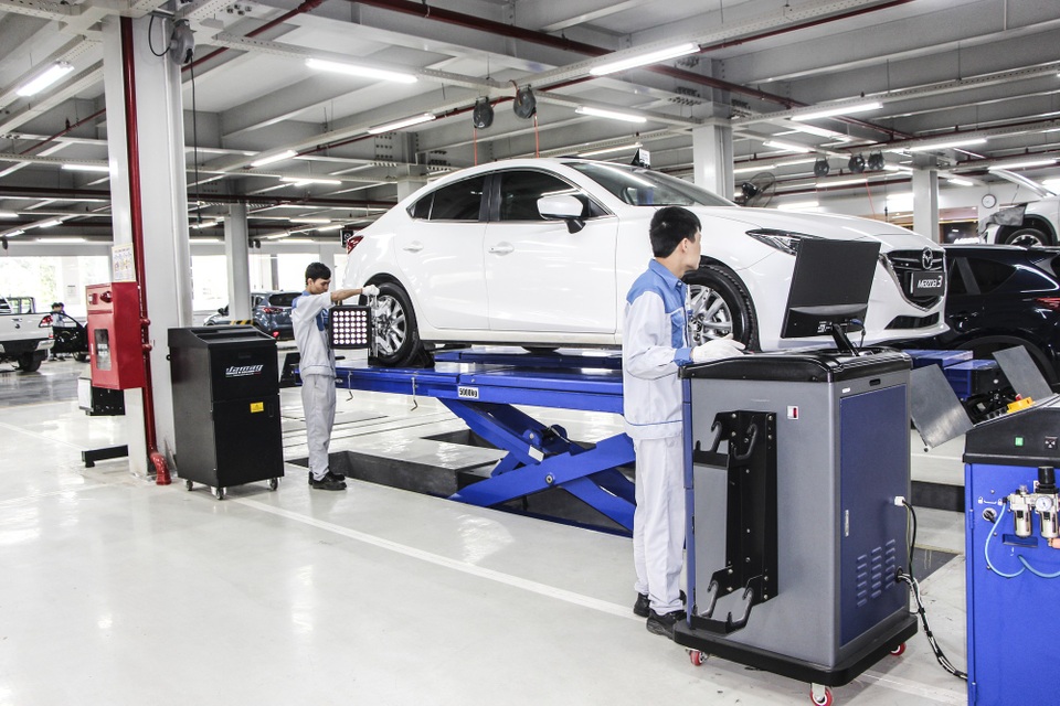 Xưởng dịch vụ Mazda Phạm Văn Đồng: Chuyên nghiệp và đẳng cấp - 3
Xưởng dịch hiện đại, chuyên nghiệp góp phần tạo nên thương hiệu Mazda Phạm Văn Đồng