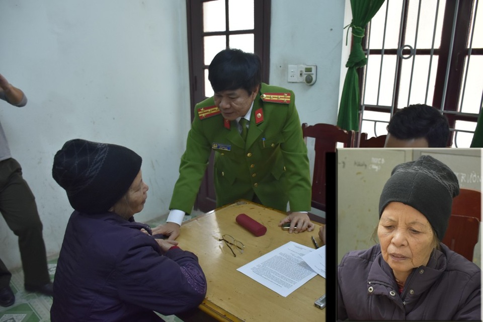 Cháu bé 20 ngày tuổi bị sát hại: Tử vong do ngạt, cản trở đường hô hấp trên - 1 Sau khi làm rơi cháu bé, bà nội đã bỏ cháu vào túi nilon vứt ra thùng rác
