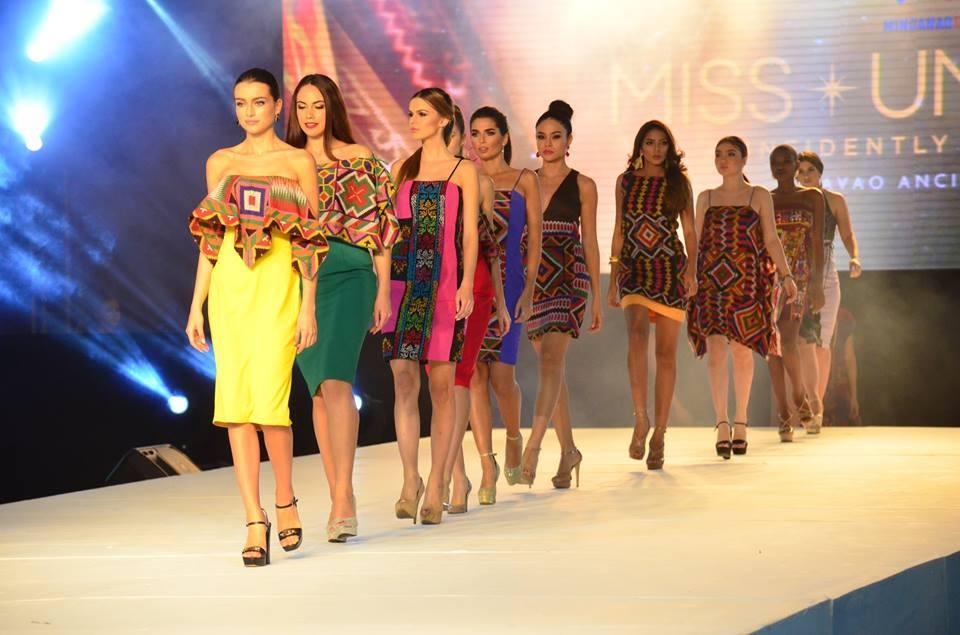 Ngắm các mỹ nhân Hoa hậu Hoàn vũ 2016 trình diễn thời trang - 20 Ngắm các mỹ nhân Hoa hậu Hoàn vũ 2016 trình diễn thời trang - 20