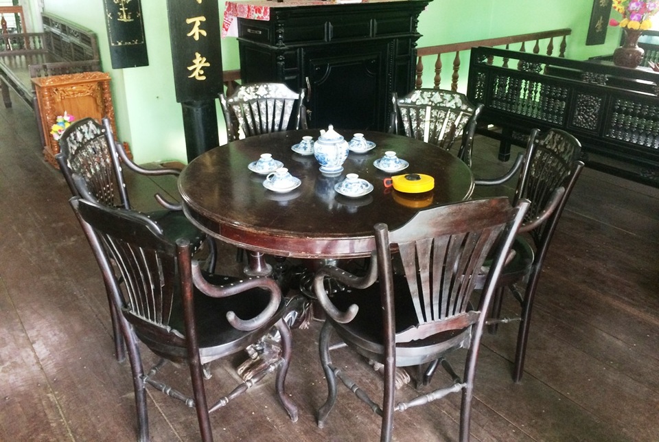 Hoa mắt với chiếc giường cổ “đẹp hơn” giường Công tử Bạc Liêu - 11 Hoa mắt với chiếc giường cổ “đẹp hơn” giường Công tử Bạc Liêu - 11