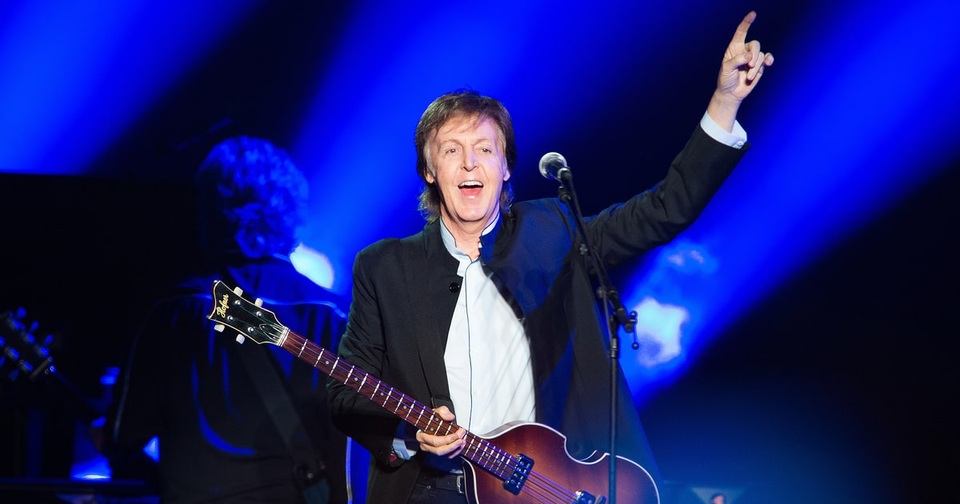 Paul McCartney: Trong tour “Out There”, Paul đã khiến các fan Nhật khá thất vọng khi ông rời lịch tất cả các buổi biểu diễn sang vài tháng sau đó. Nguyên nhân là bởi nam ca sĩ bị nhiễm phải một loại virus lạ, bác sĩ yêu cầu Paul phải nghỉ ngơi tĩnh dưỡng thay vì tiếp tục di chuyển khắp thế giới để biểu diễn.