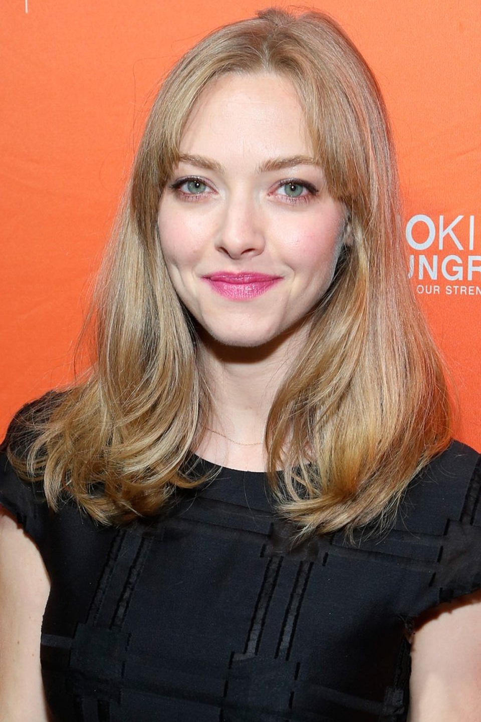 “Tóc mái mưa” khiến người đẹp showbiz “mê mẩn” - 17 Nữ diễn viên Amanda Seyfried