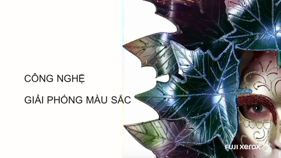 Độc đáo máy in 6 màu - 1 lần đầu tiên của ngành công nghiệp in ấn - 2 Với công nghệ in 6 màu- 1 lần mới nhất , chiếc máy có tên Iridesse Production Press có thể mang đến những hình ảnh bắt mắt với phương pháp in chụp tĩnh điện bằng việc sử dụng tối đa thêm 2 màu mực khô đặc biệt như là nhũ vàng, nhũ bạc và màu trong suốt bên cạnh 4 màu CMYK (xanh, hồng, vàng và đen) thông dụng