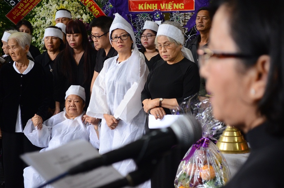 Vợ con nhạc sĩ Ca Lê Thuần