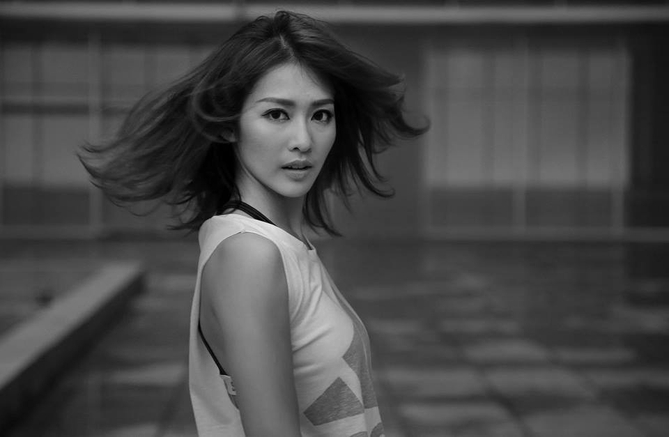 Hot girl "đẹp không góc chết" Khả Ngân ngày càng trưởng thành, quyến rũ - 8 Hot girl "đẹp không góc chết" Khả Ngân ngày càng trưởng thành, quyến rũ - 8