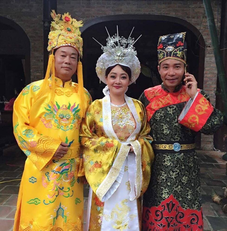 Lần đầu tiên nghệ sĩ Công Lý được đóng Nam Tào, “thoát” vai Bắc Đẩu - 1 3 nghệ sĩ Phú Thăng, Trà My và Công Lý tham gia phim Giời rụng.
