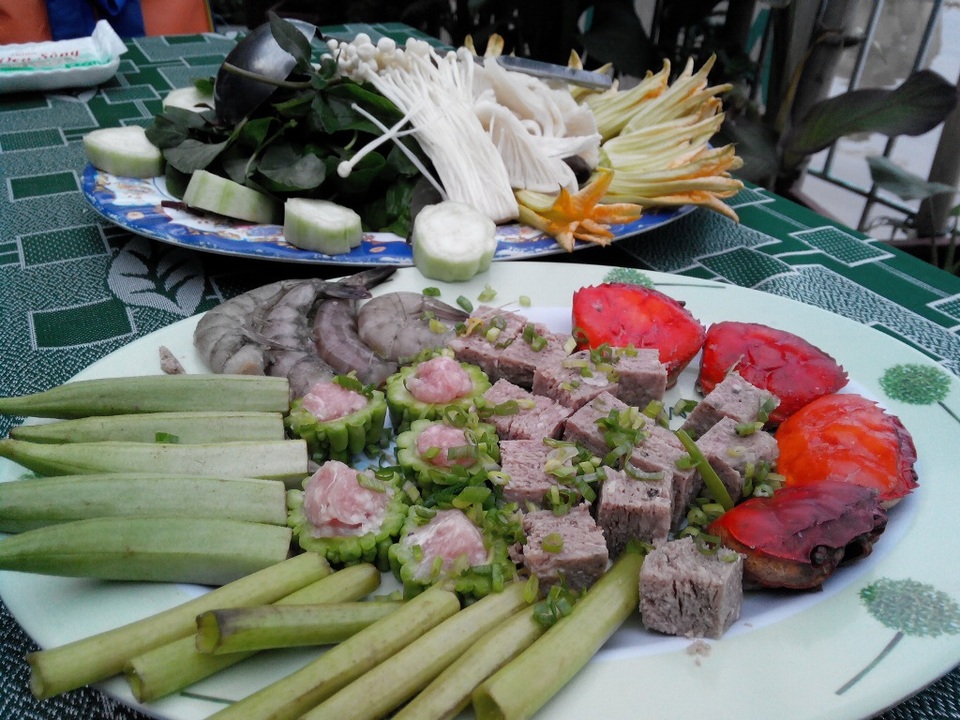 Về miền Tây đừng quên thưởng thức cá lóc đồng nướng rơm - 7 Lẩu cua đồng