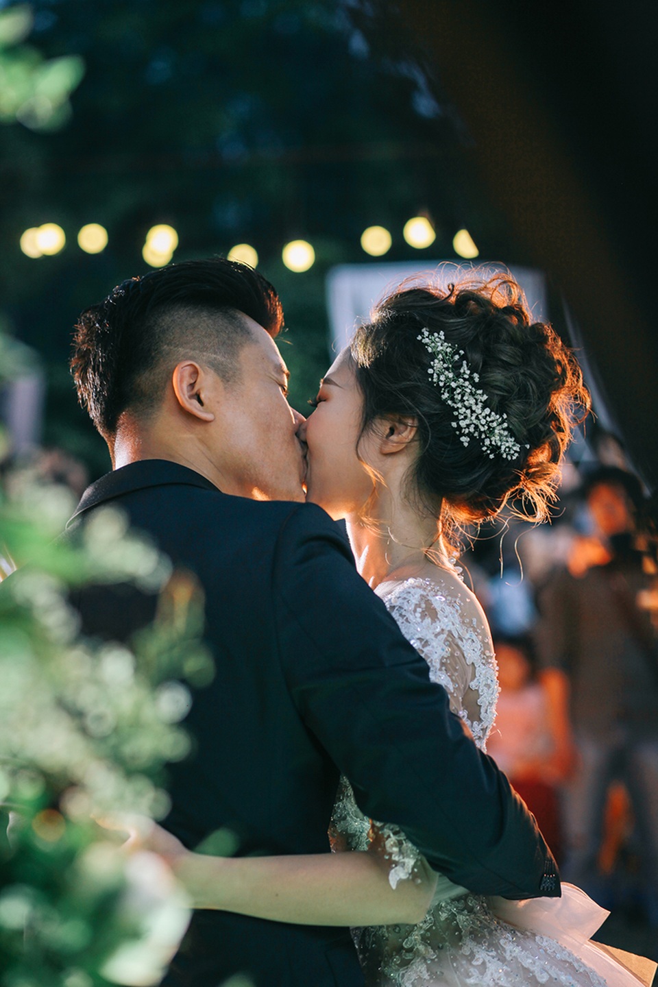 Đám cưới "trong mơ" với 300 khách cùng “xăm” biểu tượng hạnh phúc - 11