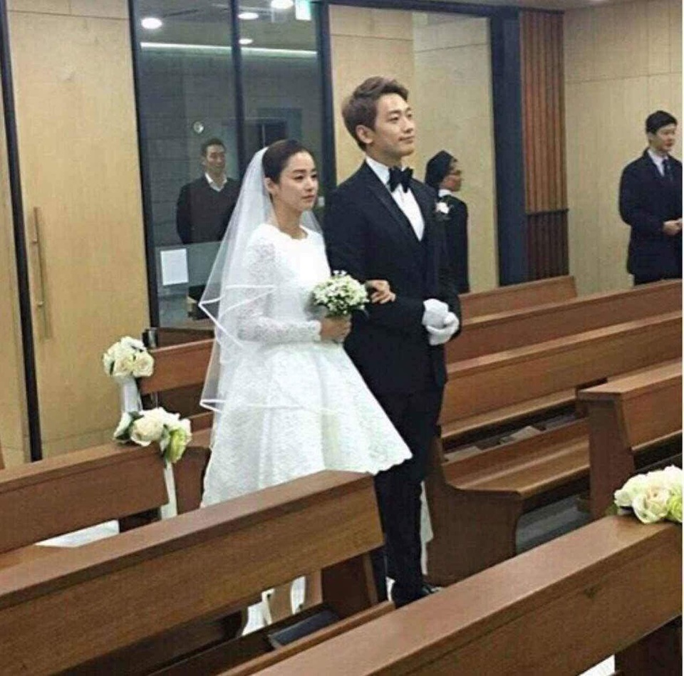 Hình ảnh đầu tiên trong lễ cưới của Bi (Rain) và Kim Tae Hee - 3 Hình ảnh đầu tiên trong lễ cưới của Bi (Rain) và Kim Tae Hee - 3