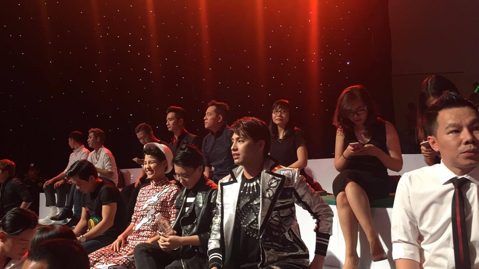 “Đột nhập” hậu trường Chung kết “Sing my song” - Bài hát hay nhất - 6 Noo Phước Thịnh đảm nhiệm vai trò giám khảo khách mời.