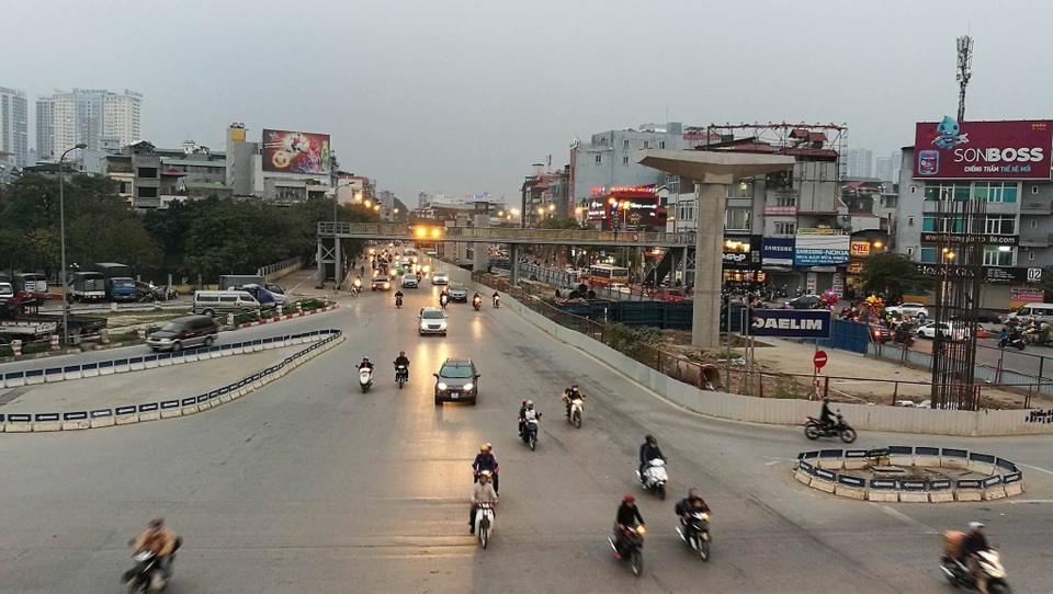 Cửa ngõ Hà Nội ken đặc người đổ về Thủ đô sau kỳ nghỉ Tết - 8 Cửa ngõ Hà Nội ken đặc người đổ về Thủ đô sau kỳ nghỉ Tết - 8