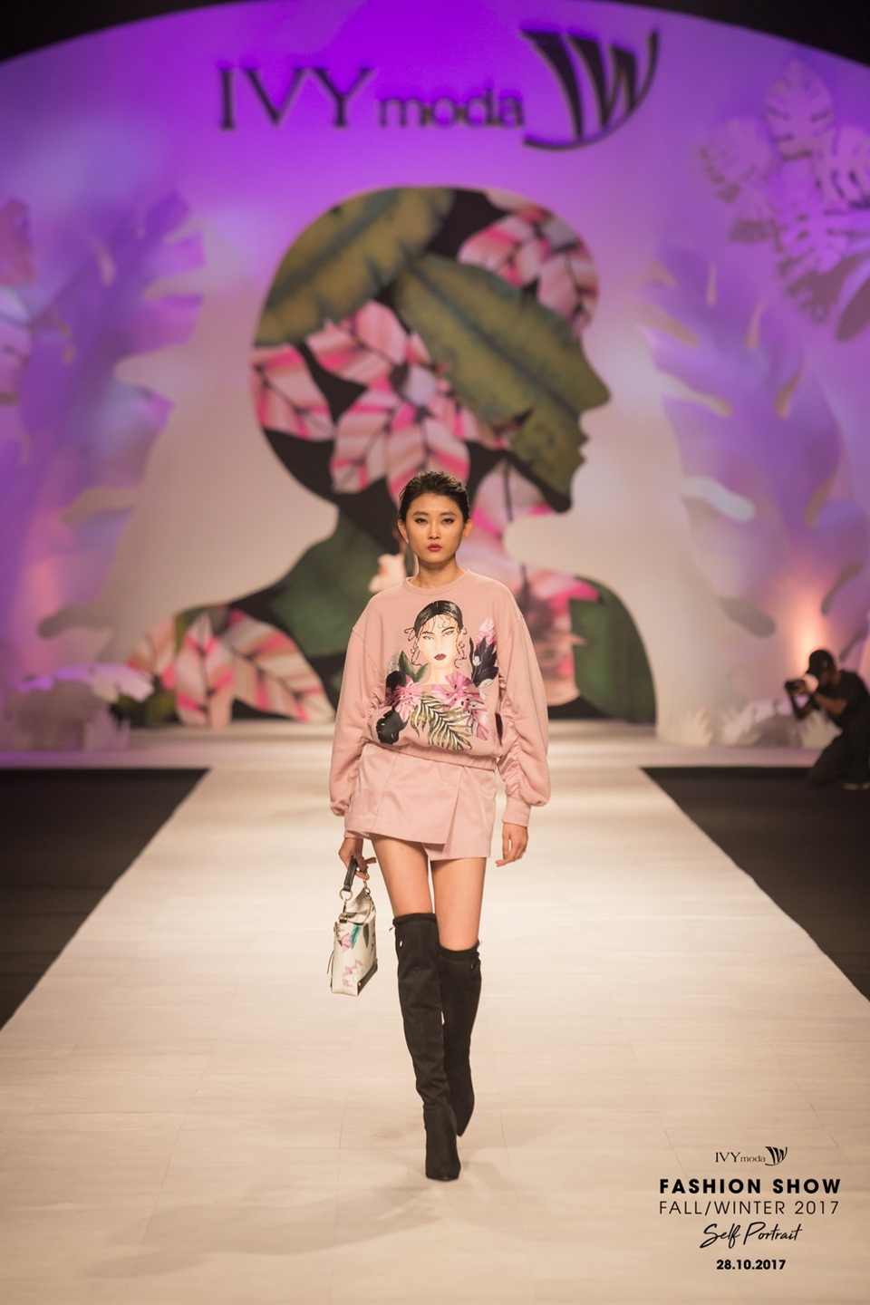 Những dấu ấn đậm nét của IVY moda fashion show 2017 - 18 Những dấu ấn đậm nét của IVY moda fashion show 2017 - 18