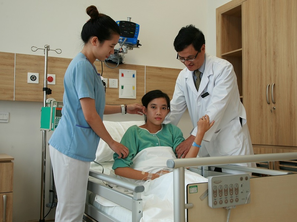 Hỗ trợ 70% chi phí điều trị tim mạch, ung bướu, hồi sức cấp cứu tại Vinmec - 1 Hỗ trợ 70% chi phí điều trị tim mạch, ung bướu, hồi sức cấp cứu tại Vinmec - 1