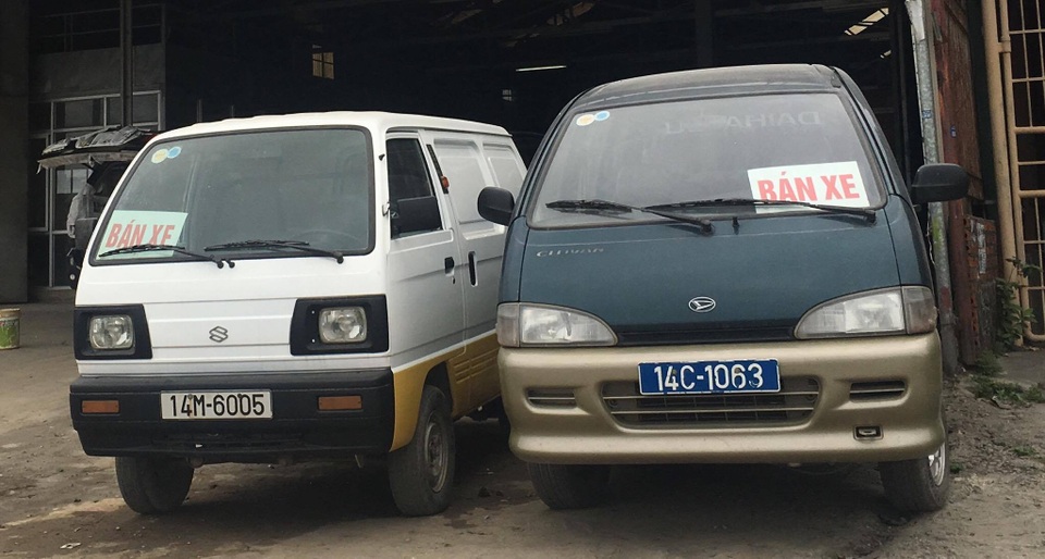 Thắc mắc về chiếc xe biển xanh được rao bán - 1
Theo Phòng CSGT tỉnh, chiếc xe này từng thuộc Bưu điện tỉnh nay đã được thanh lý nhưng người mua chưa sang tên đổi chủ