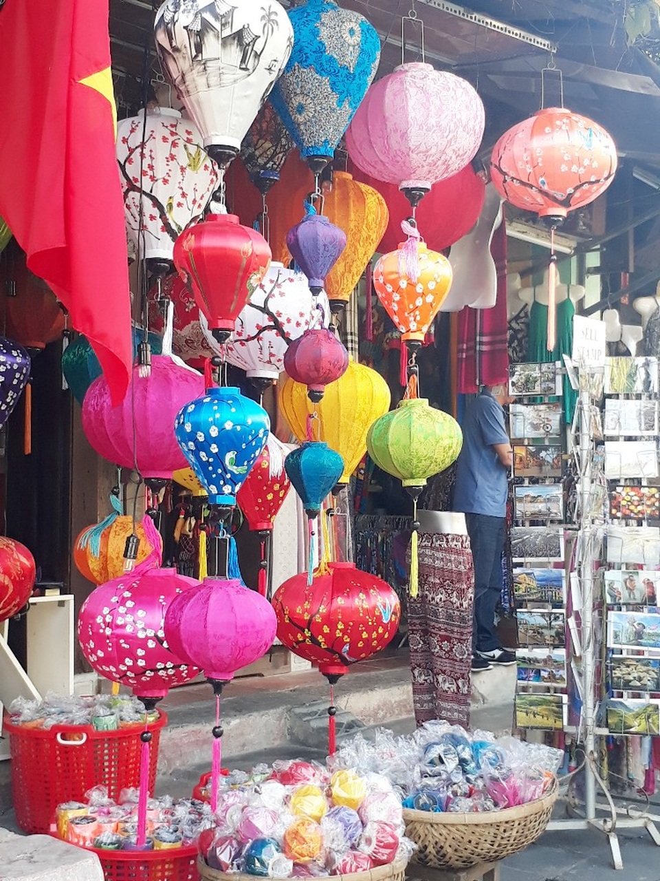 Đèn lồng mang một ấn tượng khó phai của du khách khi đến Hội An