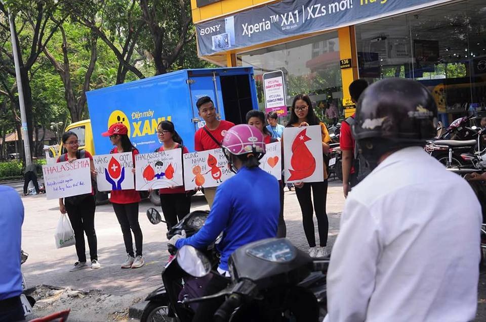 66 tuổi vẫn tình nguyện đi xuyên Việt kêu gọi hiến máu cứu người - 4 66 tuổi vẫn tình nguyện đi xuyên Việt kêu gọi hiến máu cứu người - 4