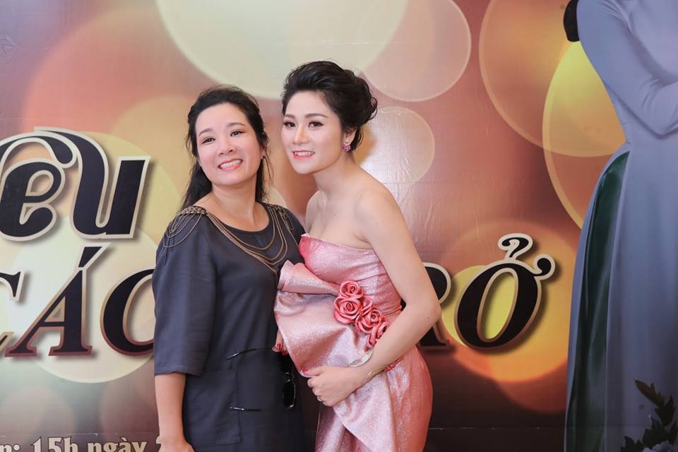 Thu Trang lộng lẫy trong họp báo với trang phục NTK Lê Hoàng Hải - 2 Thu Trang lộng lẫy trong họp báo với trang phục NTK Lê Hoàng Hải - 2