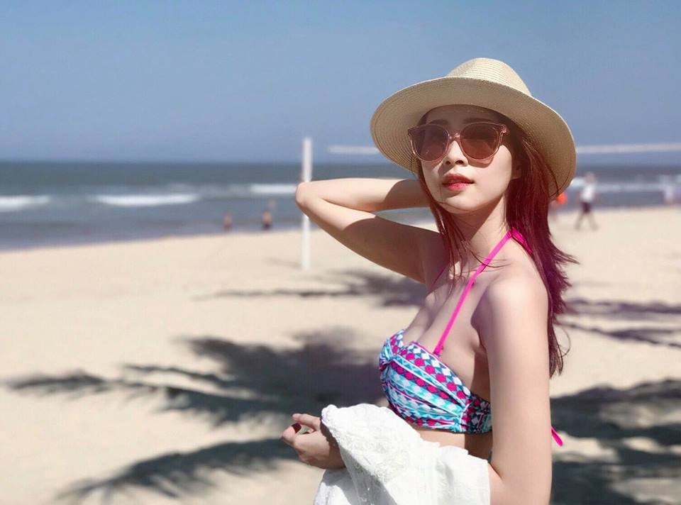 Những Hoa hậu hiếm hoi không “nâng cấp vòng 1”, “đập mặt xây lại” - 9 Những Hoa hậu hiếm hoi không “nâng cấp vòng 1”, “đập mặt xây lại” - 9