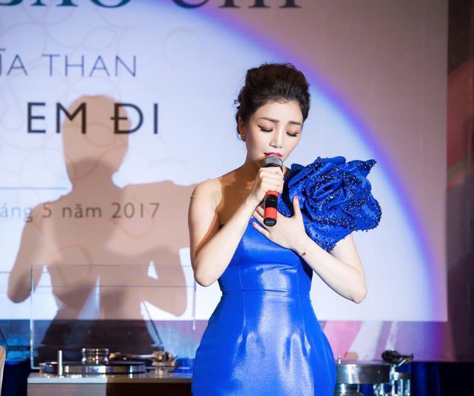 Phạm Thu Hà hát nhạc Phạm Duy khiến khán giả “nổi da gà” - 1