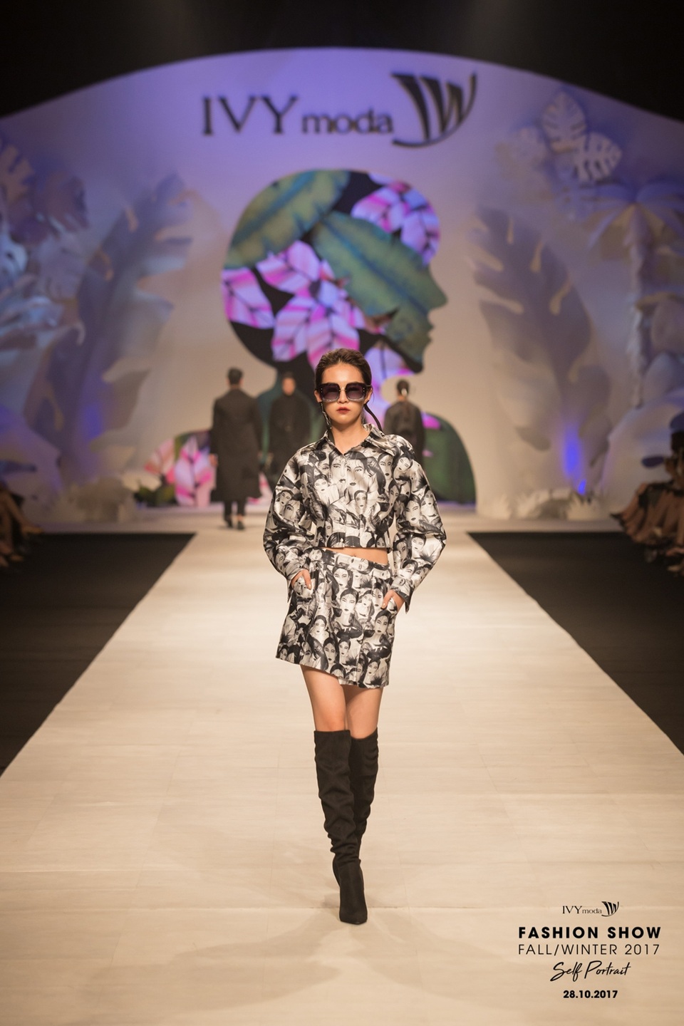 Những dấu ấn đậm nét của IVY moda fashion show 2017 - 12 Những dấu ấn đậm nét của IVY moda fashion show 2017 - 12