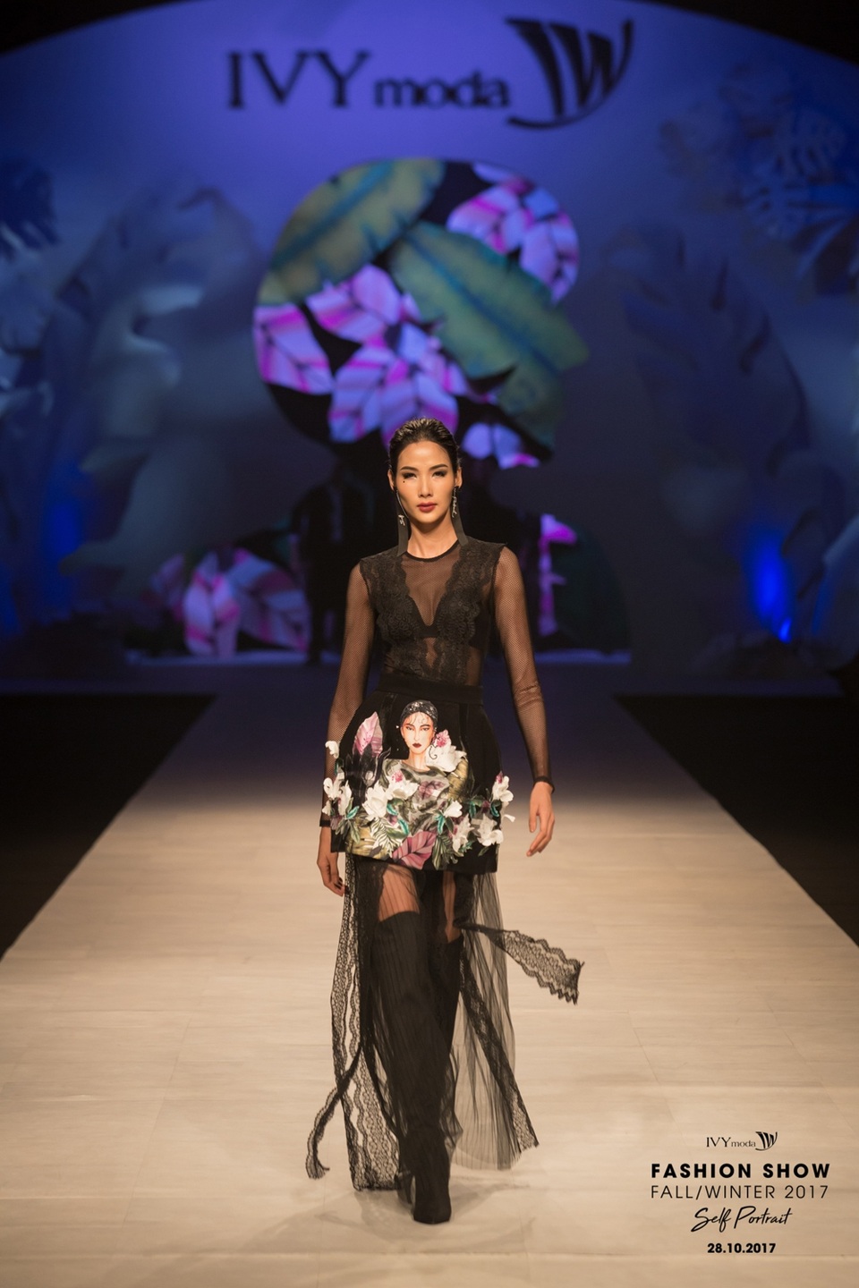Những dấu ấn đậm nét của IVY moda fashion show 2017 - 11 Những dấu ấn đậm nét của IVY moda fashion show 2017 - 11