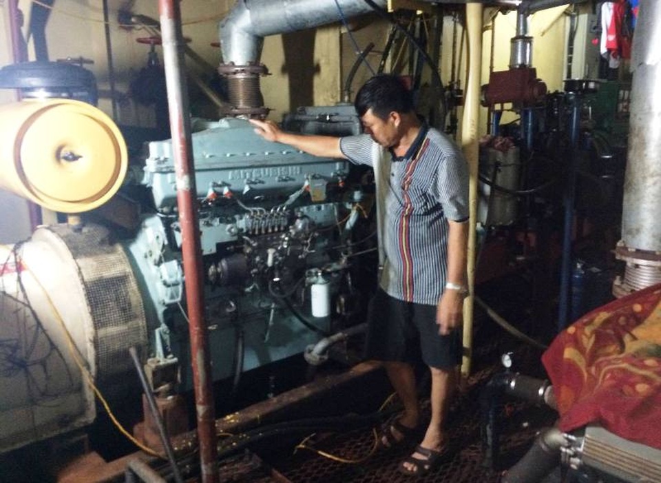 Tàu vỏ thép tiền tỷ hư hỏng: Ngư dân thiệt đơn thiệt kép! - 5 Sau khi thay máy mới, công ty CP Đại Dương yêu cầu ông Muộn phải thanh toán thêm 350 triệu đồng