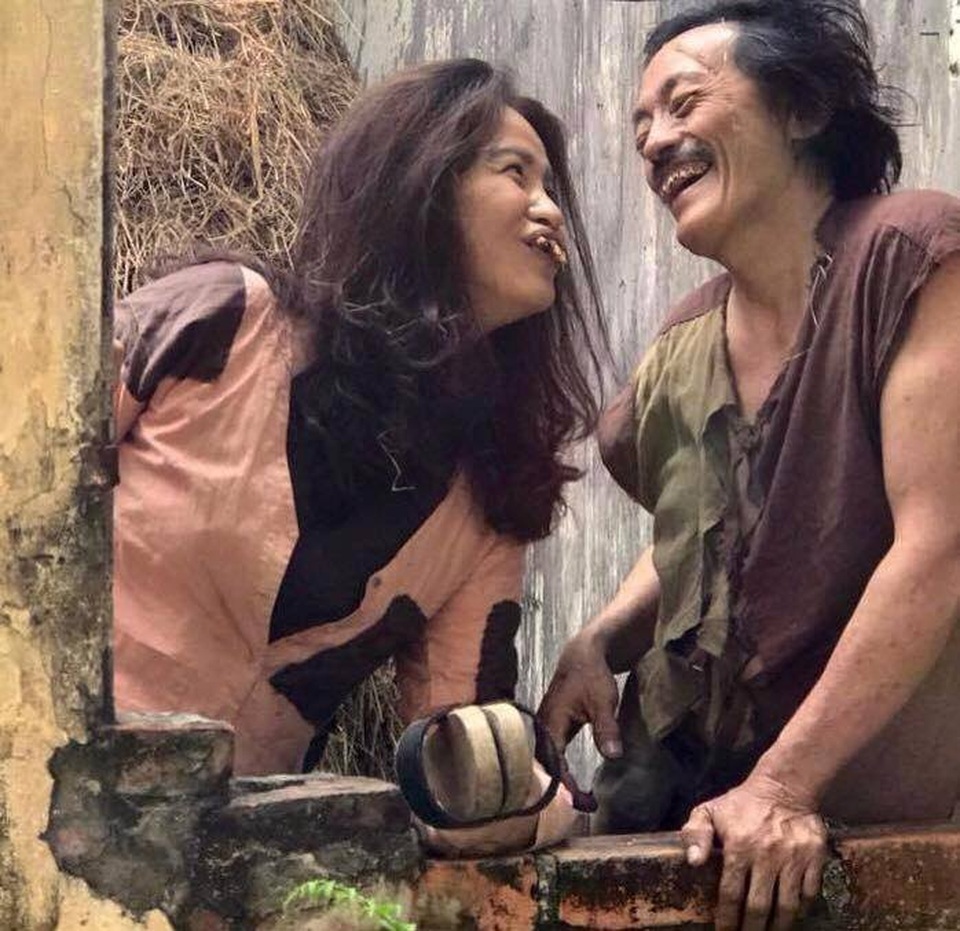 Nghệ sĩ Giang "còi" đóng Chí Phèo phiên bản mới - 1 Cách tạo hình của nhân vật Chí Phèo và Thị Nở trong Chí Phèo ngoại truyện.