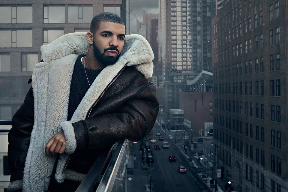 Chuyện gì xảy ra khi đêm nhạc đình đám bị hoãn vào phút cuối? - 5 Drake