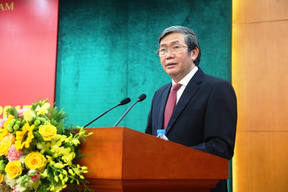 Ban Kinh tế Trung ương triển khai nhiệm vụ năm 2017 - 1
Ủy viên Bộ Chính trị, Thường trực Ban Bí thư Trung ương Đảng Đinh Thế Huynh nhấn mạnh, Ban Kinh tế Trung ương cần chủ động hơn nữa trong việc cập nhật, dự báo diễn biến tình hình quốc tế, khu vực