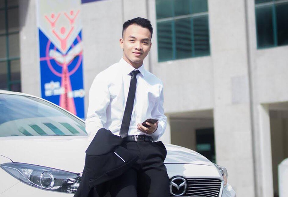 Nam sinh bị bạn gái ghen suốt vì là "độc đinh" trong lớp 60 nữ - 4 Nam sinh Ngọc Tú