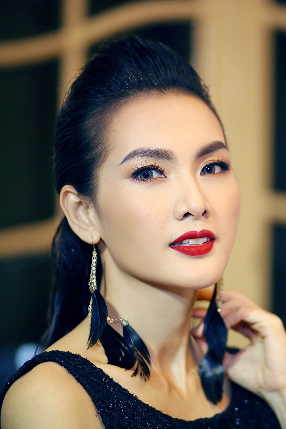 Anh Thư lần đầu trở lại sàn diễn sau ly hôn - 3 ...và sự trẻ trung dù đã ở tuổi 34.
